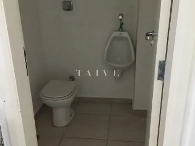 Galpão / Barracão com 830m², para alugar, no bairro Vitória em Londrina