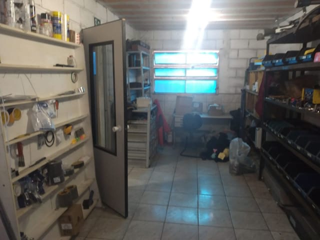Galpão / Barracão com 1000m², à venda, no bairro Vargem dos Lopes em Córrego do Bom Jesus
