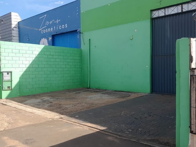 Foto do Galpão / Barracão - Galpão / Barracão para locação, 200 metros, Conjunto Habitacional Jamile Dequech, Londrina, PR | ZBM NEGOCIOS IMOBILIARIOS