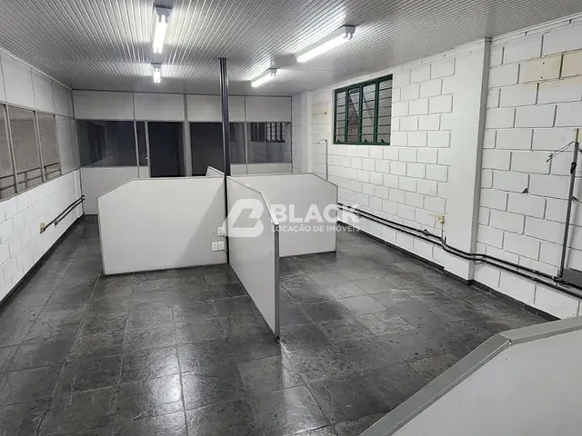 Galpão / Barracão com 568m², para alugar, no bairro Jardim Leocadia em Sorocaba