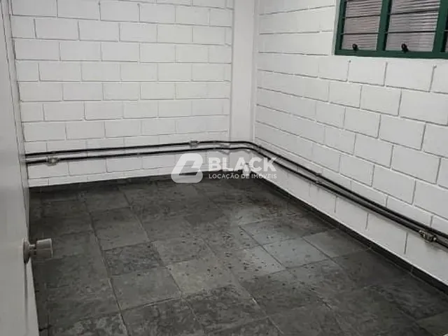 Galpão / Barracão com 568m², para alugar, no bairro Jardim Leocadia em Sorocaba