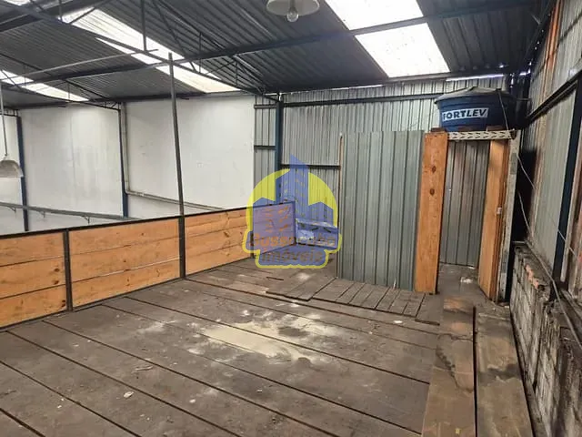 Galpão / Barracão com 150m², para alugar, no bairro Umuarama em Osasco