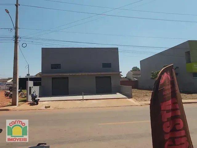 Galpão / Barracão com 300m², à venda, no bairro Residencial Portal do Cerrado em Anápolis