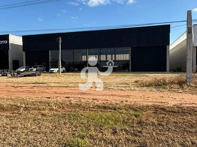 Galpão / Barracão com 2400m², à venda, no bairro Aeroporto em São Pedro
