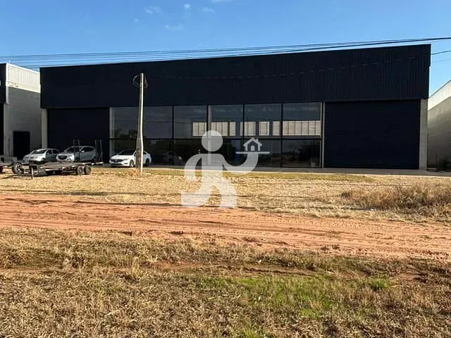 Galpão / Barracão com 2400m², à venda, no bairro Aeroporto em São Pedro