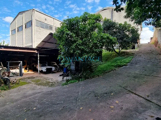 Galpão / Barracão com 1000m², à venda, no bairro Jardim Califórnia em Barueri
