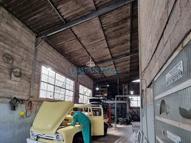 Galpão / Barracão com 1000m², à venda, no bairro Jardim Califórnia em Barueri