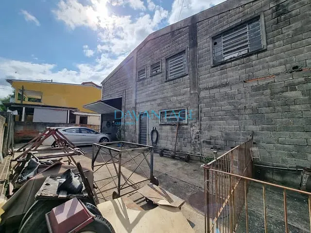 Galpão / Barracão com 1000m², à venda, no bairro Jardim Califórnia em Barueri
