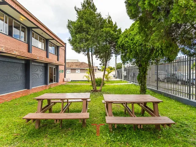 Galpão / Barracão com 1392m², à venda, no bairro Fanny em Curitiba