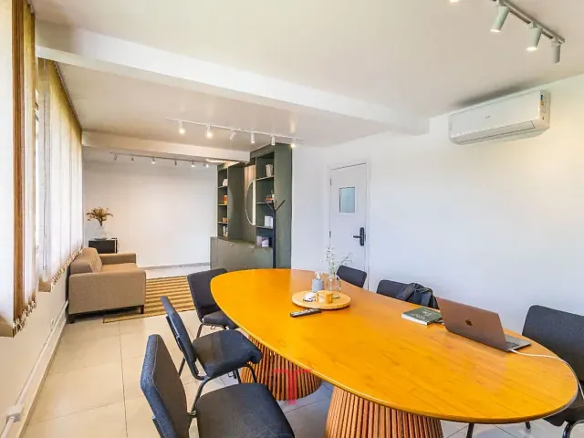 Galpão / Barracão com 1392m², à venda, no bairro Fanny em Curitiba