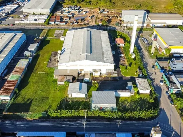 Galpão / Barracão com 14778m², à venda, no bairro Jardim Limoeiro em Camaçari