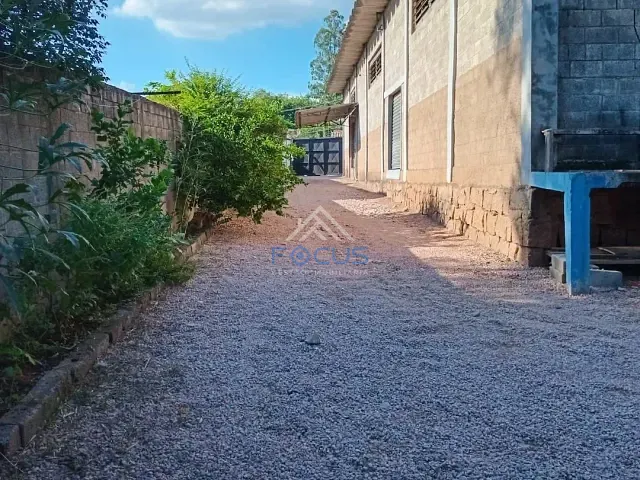 Galpão / Barracão com 1250m², à venda, no bairro Jardim Buriti em Várzea Paulista