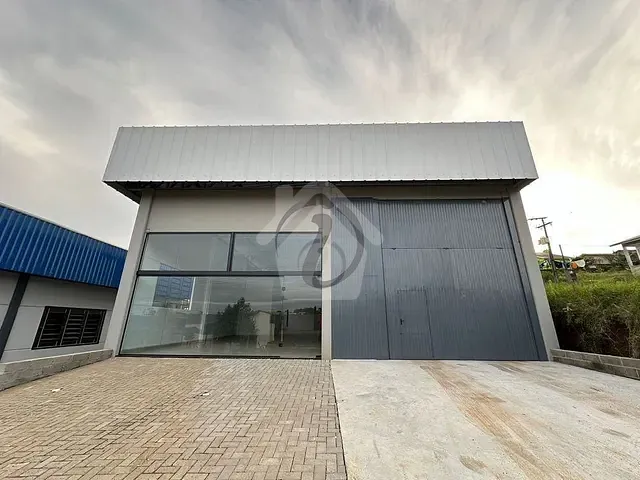 Galpão / Barracão com 300m², à venda, no bairro Canabarro em Teutônia