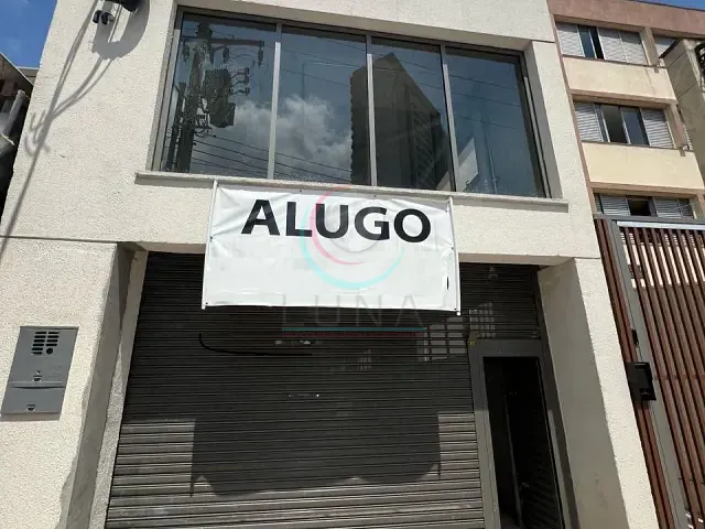 Galpão / Barracão à venda ou para alugar, no bairro Vila Romana em São Paulo
