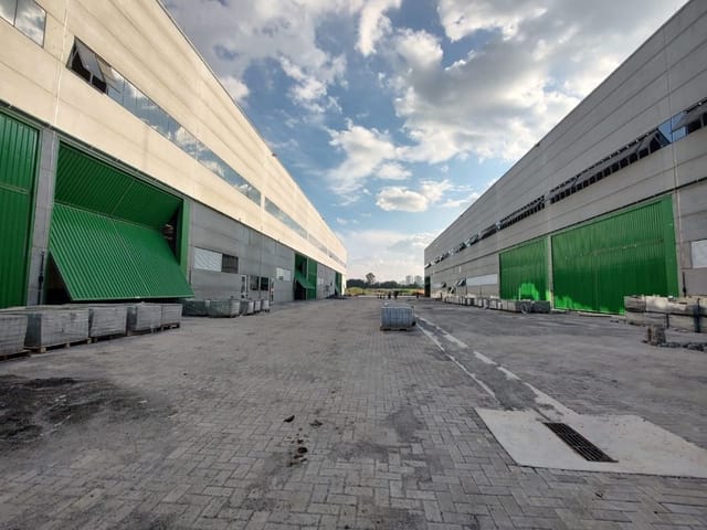 Galpão / Barracão com 1192m², para alugar, no bairro Parque Central em Santo André
