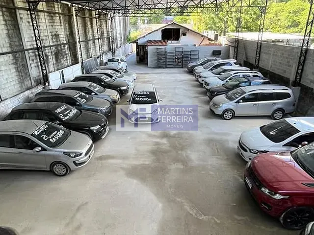 Galpão / Barracão com 600m², para alugar, no bairro Vargem Pequena em Rio de Janeiro