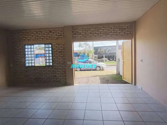 Galpão / Barracão com 250m², para alugar, no bairro Novo Mundo em Gravataí