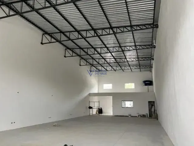Galpão / Barracão com 370m², para alugar, no bairro Chácaras Reunidas em São José dos Campos