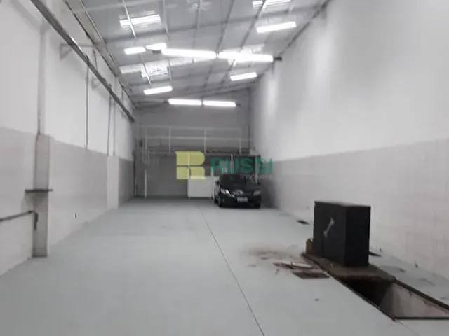 Galpão / Barracão com 300m², à venda, no bairro Jardim San Marino em São José dos Campos