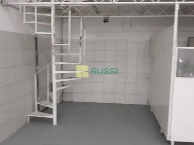 Galpão / Barracão com 300m², à venda, no bairro Jardim San Marino em São José dos Campos