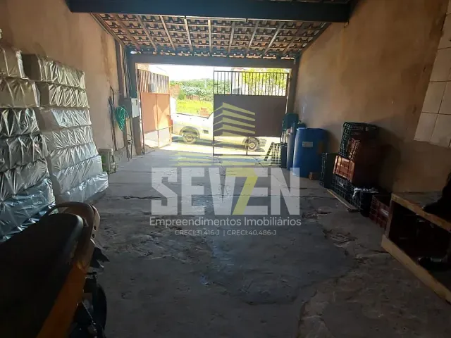 Galpão / Barracão com 220m², à venda, no bairro Parque Santa Edwiges em Bauru