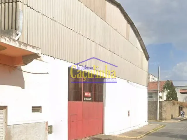 Galpão / Barracão com 1m², para alugar, no bairro Centro em Barra do Piraí