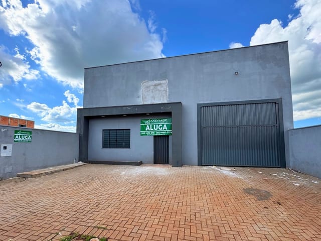 Galpão / Barracão à venda ou para alugar, no bairro Núcleo Habitacional Papa João Paulo I em Apucarana