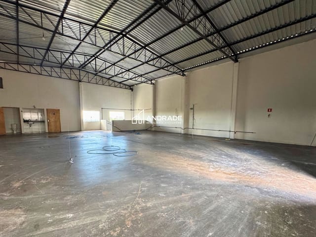 Galpão / Barracão à venda ou para alugar, no bairro Núcleo Habitacional Papa João Paulo I em Apucarana