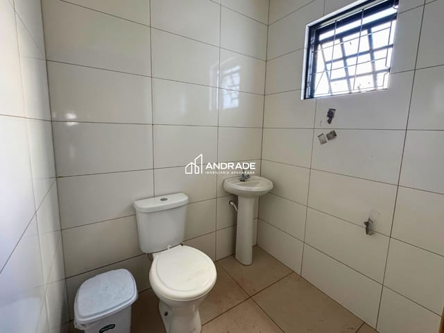 Galpão / Barracão à venda ou para alugar, no bairro Núcleo Habitacional Papa João Paulo I em Apucarana