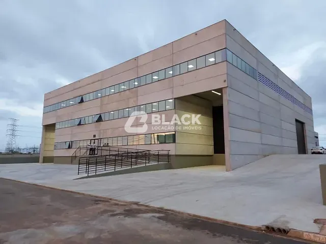 Galpão / Barracão com 2784m², para alugar, no bairro Iporanga em Sorocaba