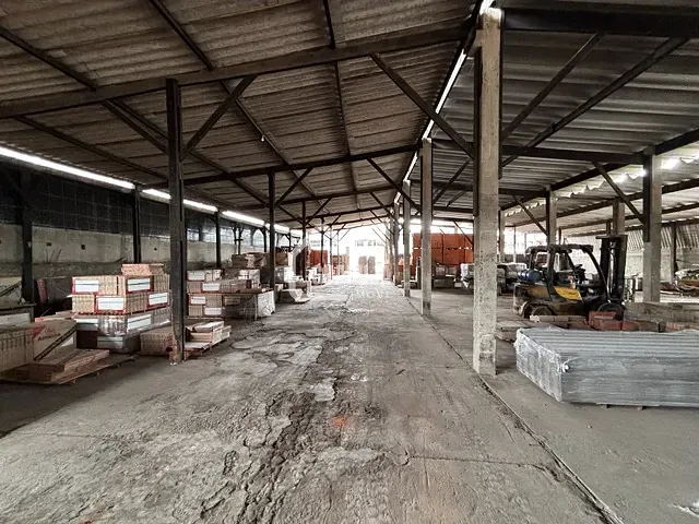 Galpão / Barracão à venda, no bairro Conceiçãozinha em Guarujá