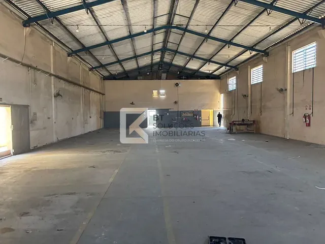 Galpão / Barracão com 1050m², para alugar, no bairro Recreio Campestre Jóia em Indaiatuba