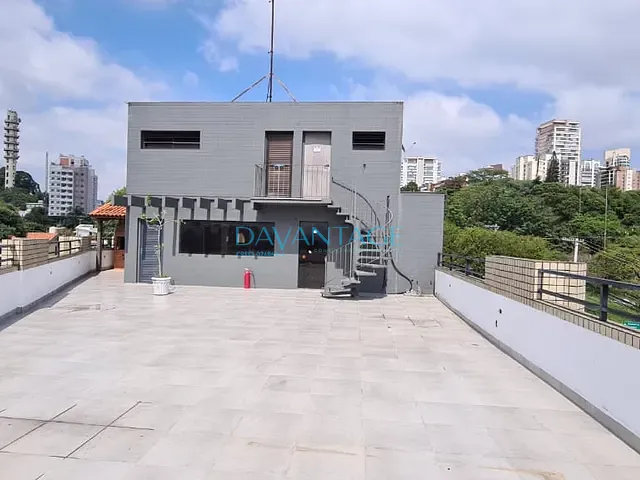 Galpão / Barracão com 942m², para alugar, no bairro Alto da Lapa em São Paulo