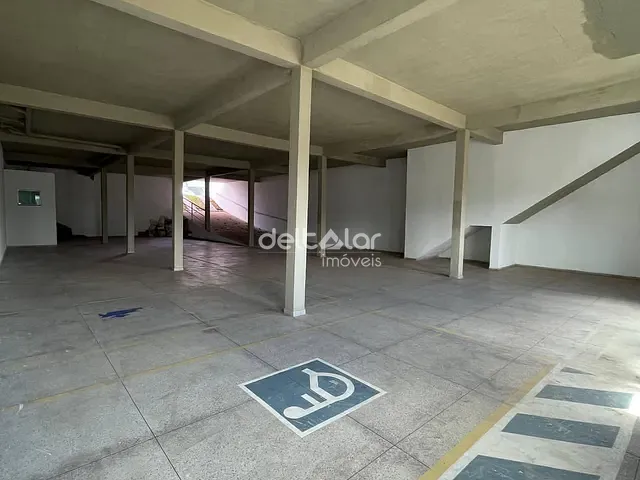 Galpão / Barracão com 289m², à venda, no bairro Heliópolis em Belo Horizonte