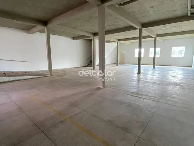 Galpão / Barracão com 289m², à venda, no bairro Heliópolis em Belo Horizonte