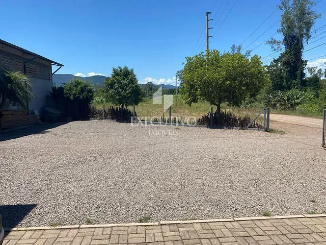 Galpão / Barracão com 600m², para alugar, no bairro Medianeira em Arroio do Meio