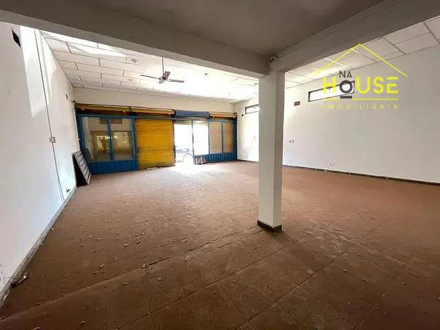 Galpão / Barracão com 400m², para alugar, no bairro Patrimônio Novo em Votuporanga