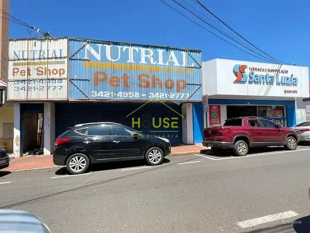 Galpão / Barracão com 400m², para alugar, no bairro Patrimônio Novo em Votuporanga