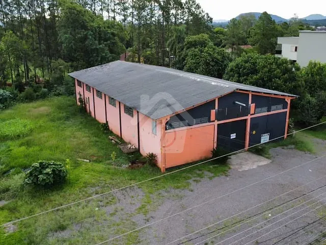 Galpão / Barracão com 480m², à venda, no bairro Centro Administrativo em Teutônia