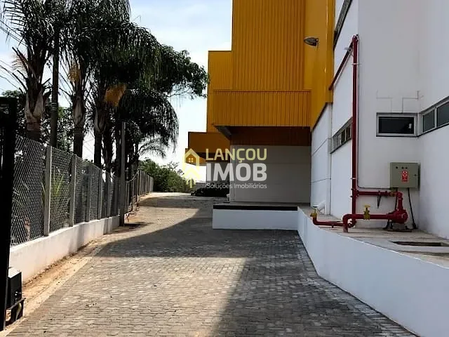 Galpão / Barracão com 5000m², à venda, no bairro Jardim Carolina em Jundiaí
