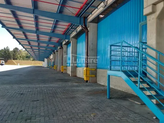 Galpão / Barracão com 45587m², para alugar, no bairro Perová em Arujá