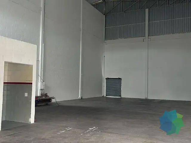 Galpão / Barracão com 458m², para alugar, no bairro Jardim Buru em Salto
