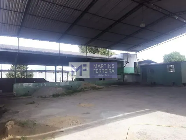 Galpão / Barracão com 2400m², para alugar, no bairro CAXIAS em Duque de Caxias