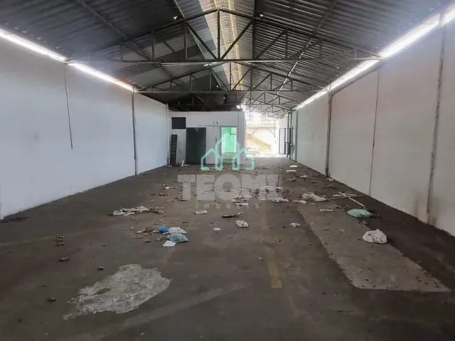 Galpão / Barracão à venda ou para alugar, no bairro Centro em Taubaté