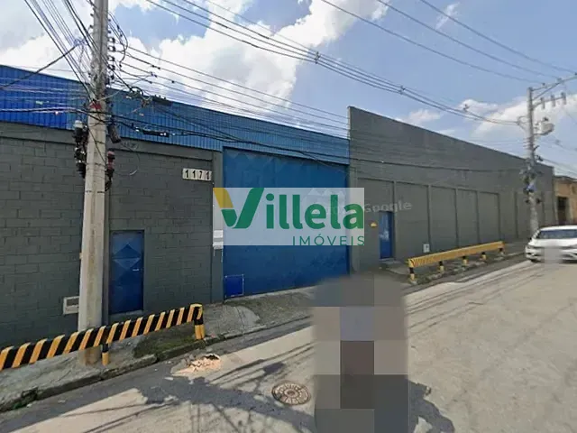 Galpão / Barracão com 2500m², para alugar, no bairro Núcleo Itaim em Ferraz de Vasconcelos