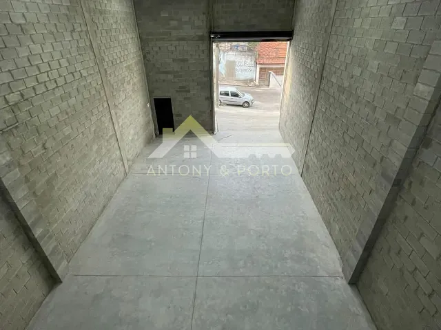Galpão / Barracão para alugar, no bairro Vila Endres em Guarulhos