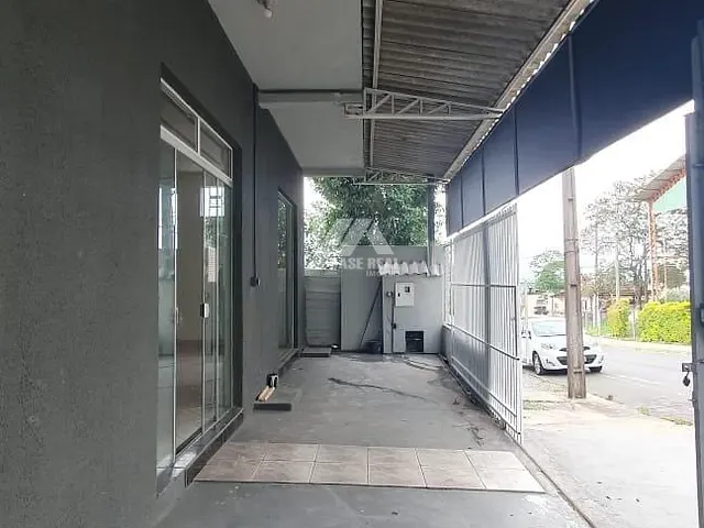 Galpão / Barracão com 144m², para alugar, no bairro Olarias em Ponta Grossa