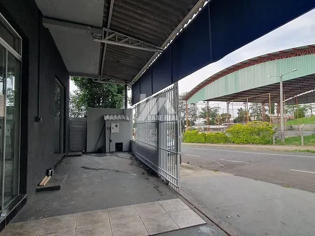 Galpão / Barracão com 144m², para alugar, no bairro Olarias em Ponta Grossa