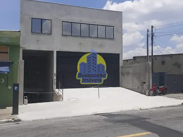 Galpão / Barracão com 520m², para alugar, no bairro Bela Vista em São Paulo