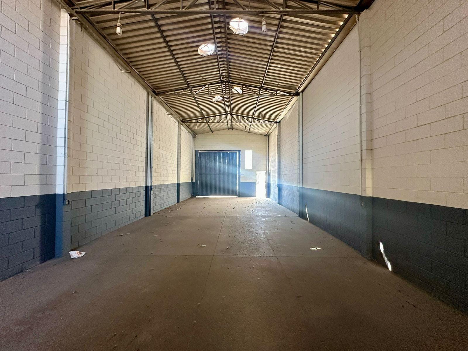 Depósito-Galpão-Armazém para alugar, 158m² - Foto 9